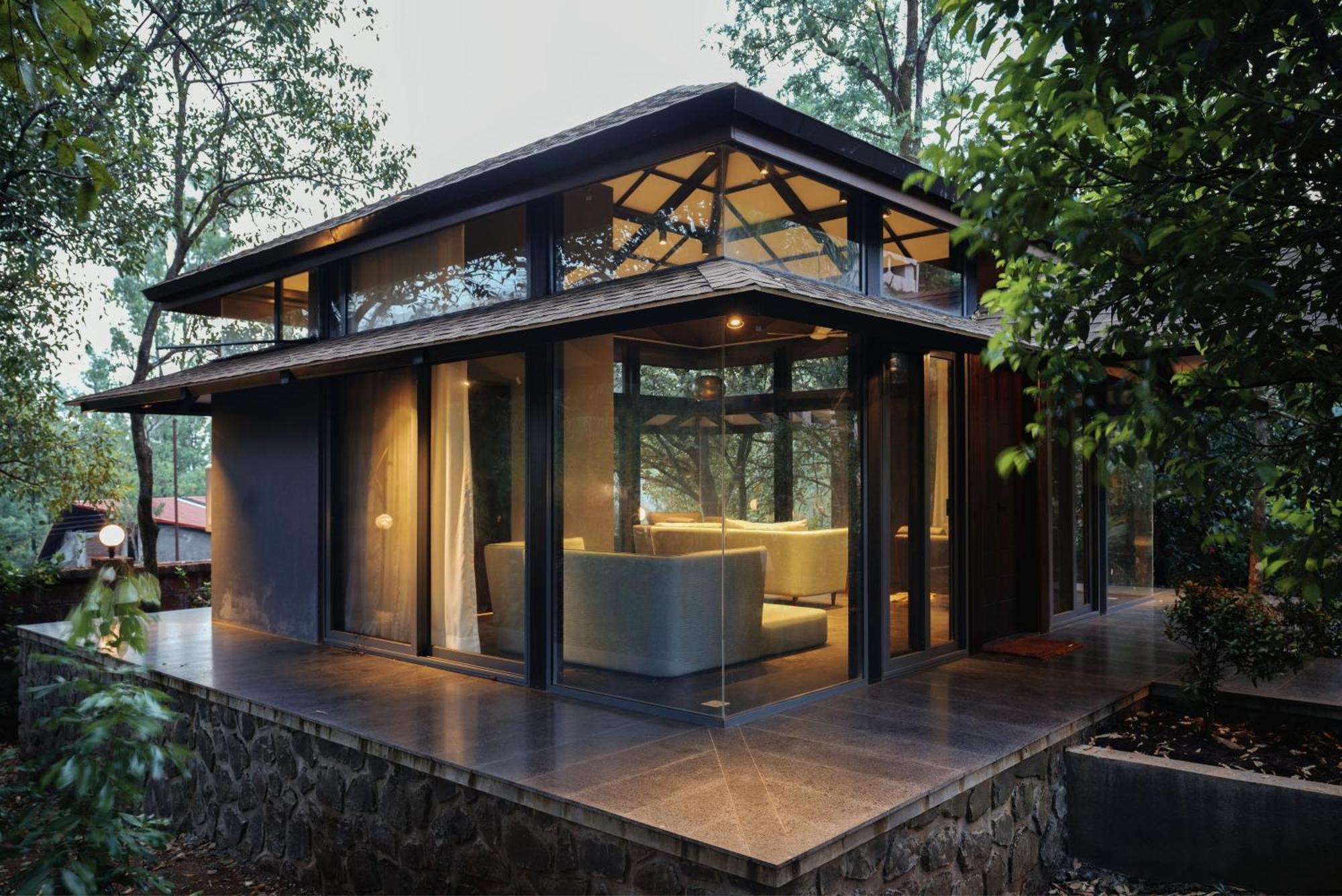 Saffronstays The Glasshouse, Panchgani - Beautiful Glass Villa For Couples エクステリア 写真